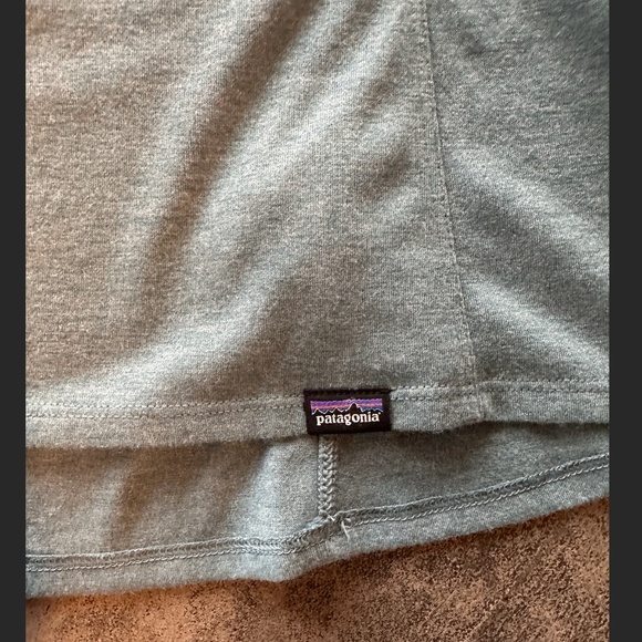 PATAGONIA women’s V-Neck size Small - Picture 3 of 6
